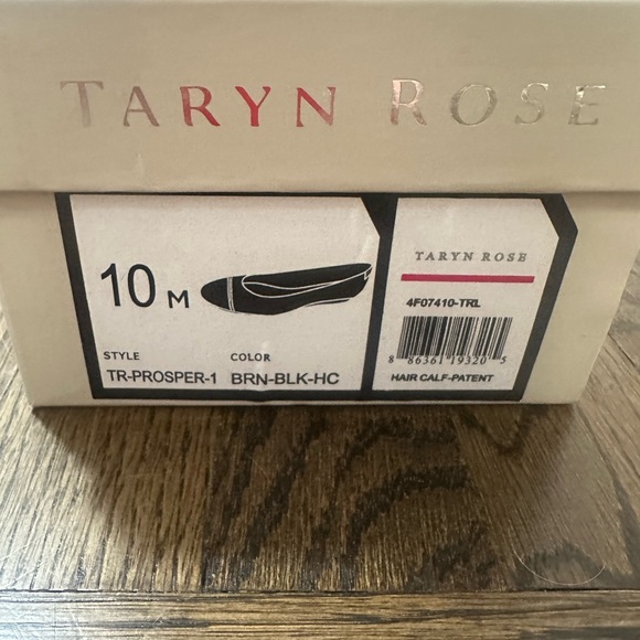 NIB Taryn Rose Leopard Print Ballet Flats with Black Toe Cap - Picture 4 of 7